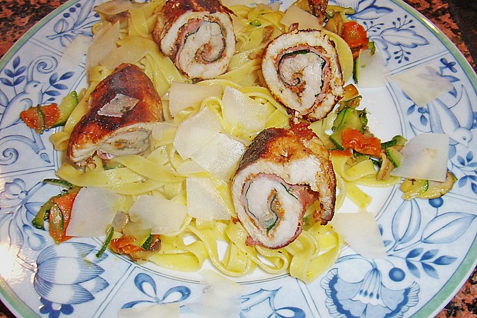 Schnitzelröllchen mit Bärlauch