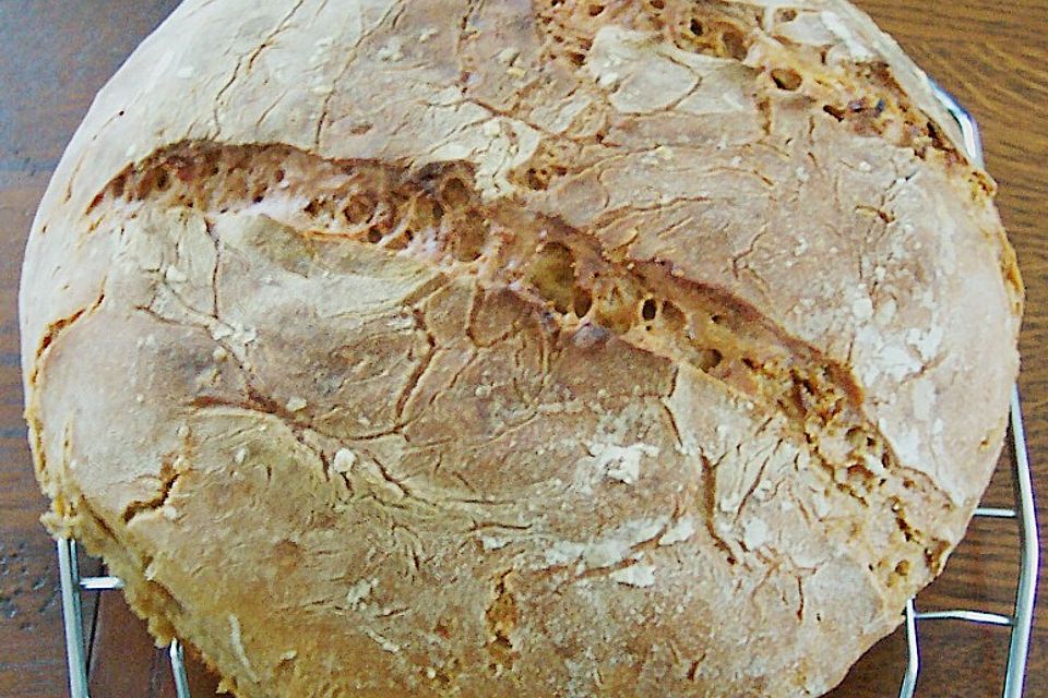 Zwiebelbrot mit Roggensauerteig