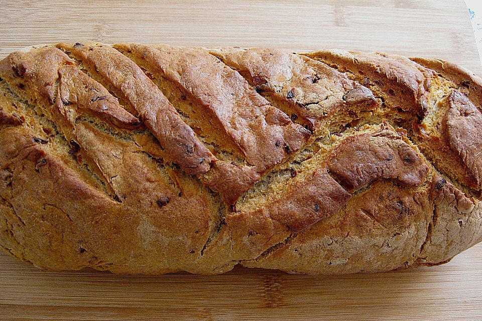 Zwiebelbrot mit Roggensauerteig