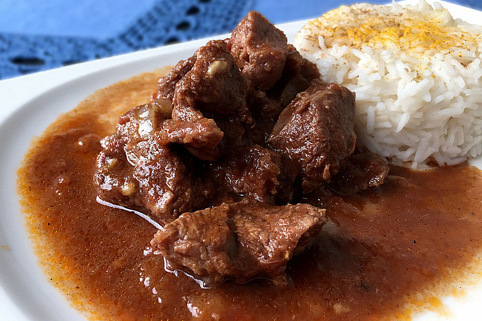 Rotes Lammcurry