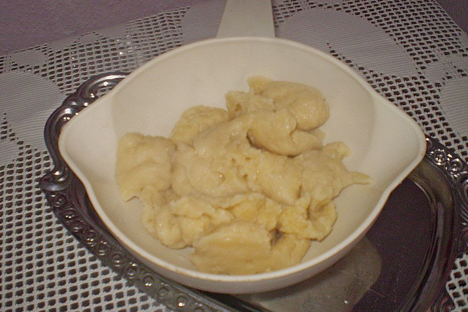 Diepchen mit heißen Kirschen