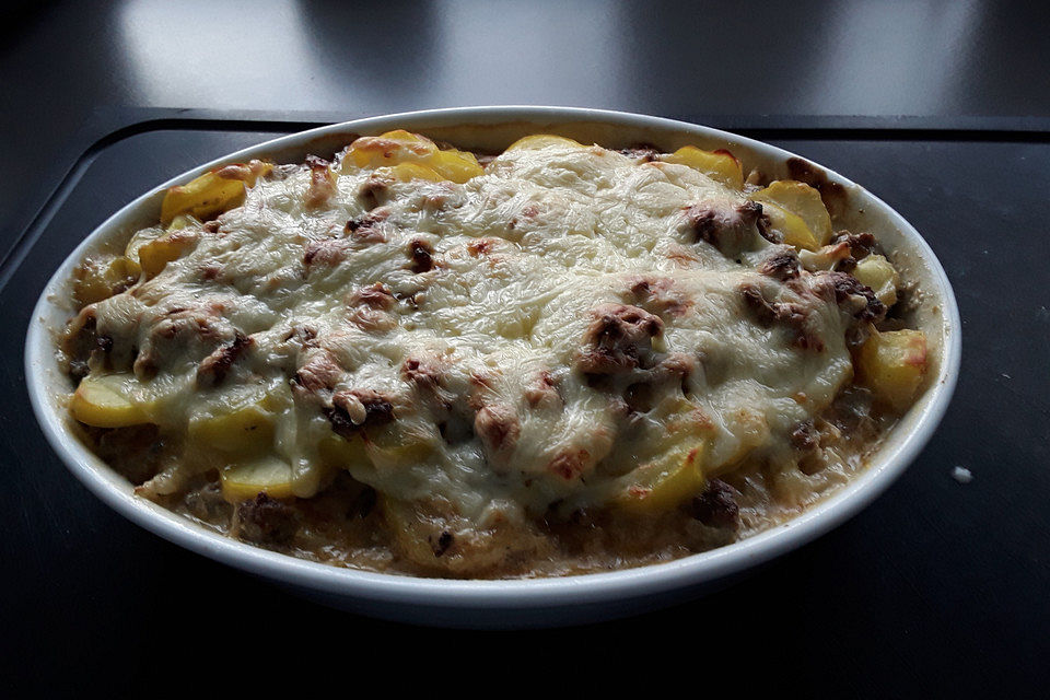 Kohlrabi-Kartoffel-Hackfleisch-Gratin