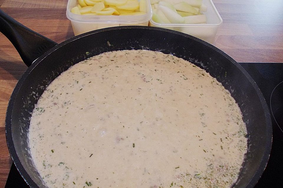 Kohlrabi-Kartoffel-Hackfleisch-Gratin