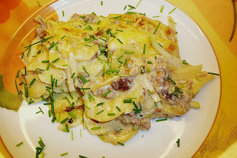 Kohlrabi-Kartoffel-Hackfleisch-Gratin