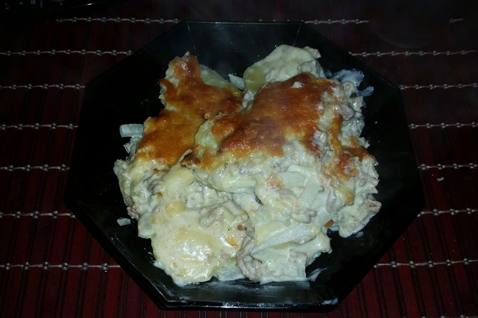 Kohlrabi-Kartoffel-Hackfleisch-Gratin