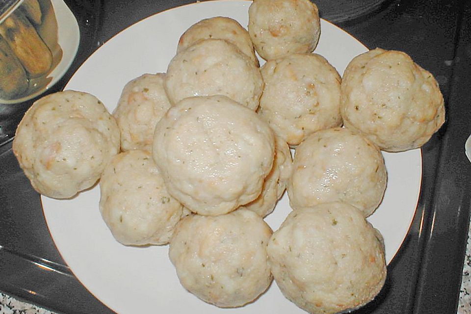 Nicoises Semmelknödel