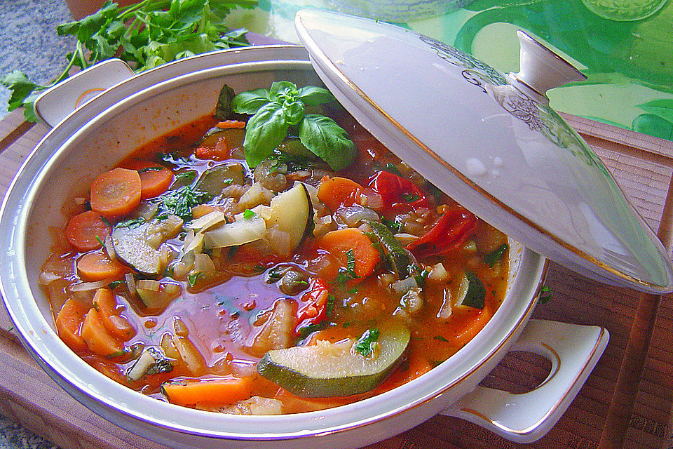 Andys fast vegetarische Minestrone