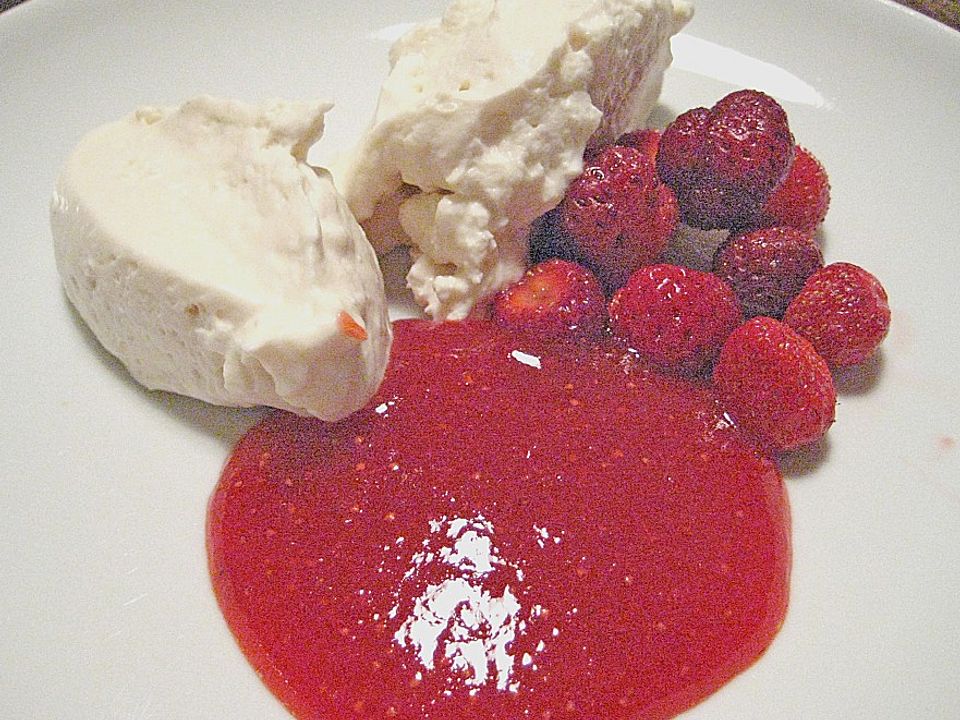Ziegenkäse - Mousse mit Erdbeeren| Chefkoch