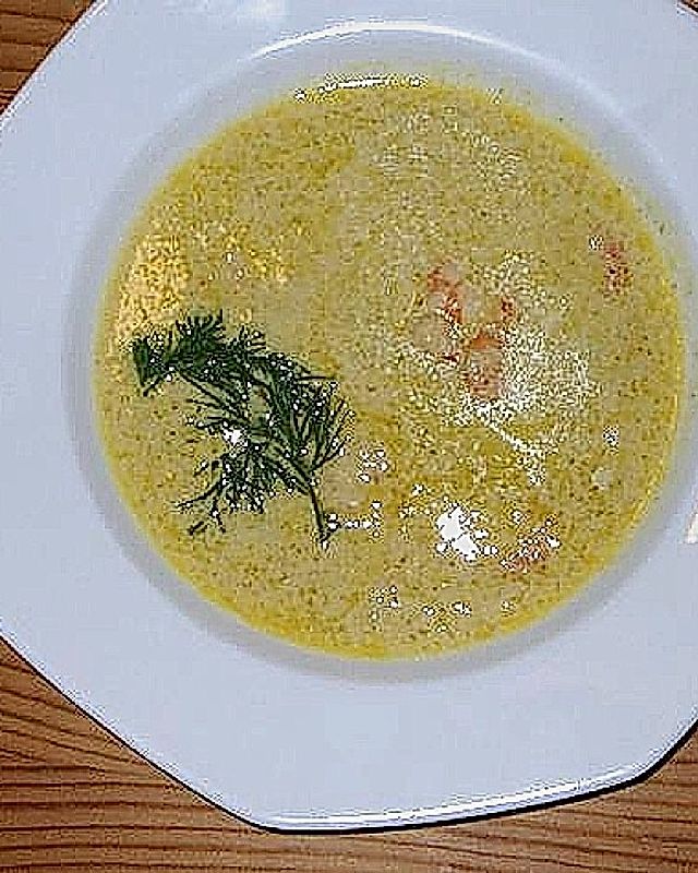 Currysuppe mit Krabben