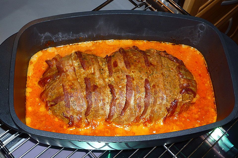 Paprika-Feta-Hackbraten aus dem Backofen