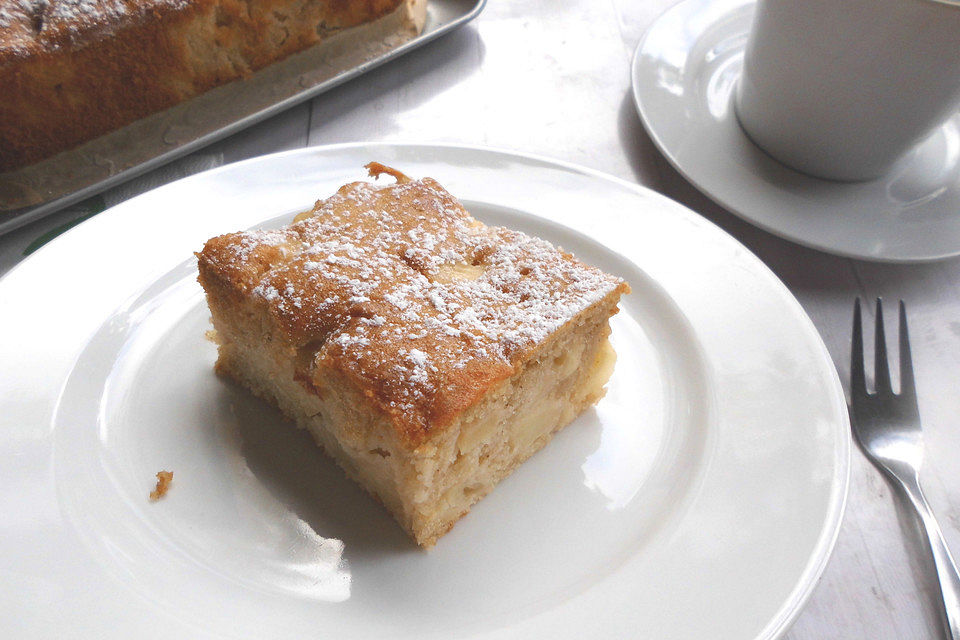 Apfelkuchen mit Mandelsplittern vom Blech