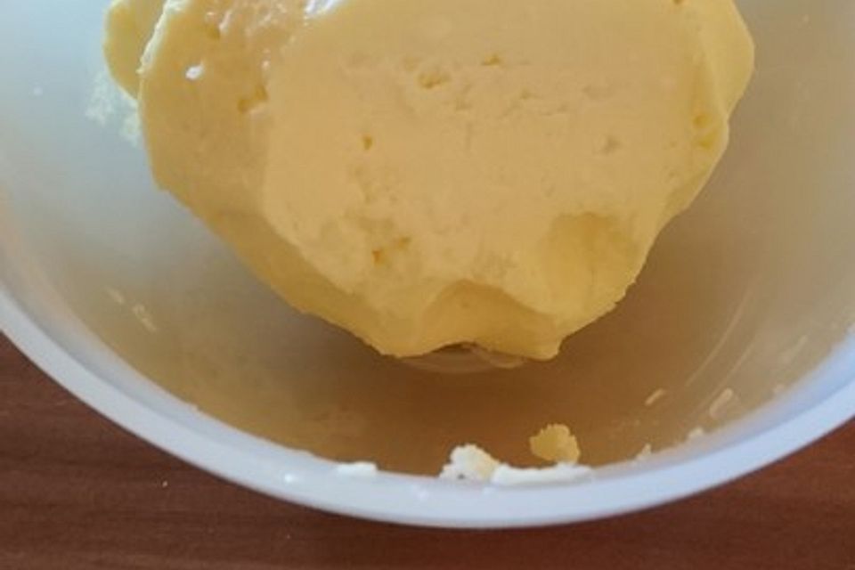 Selbstgemachte Butter