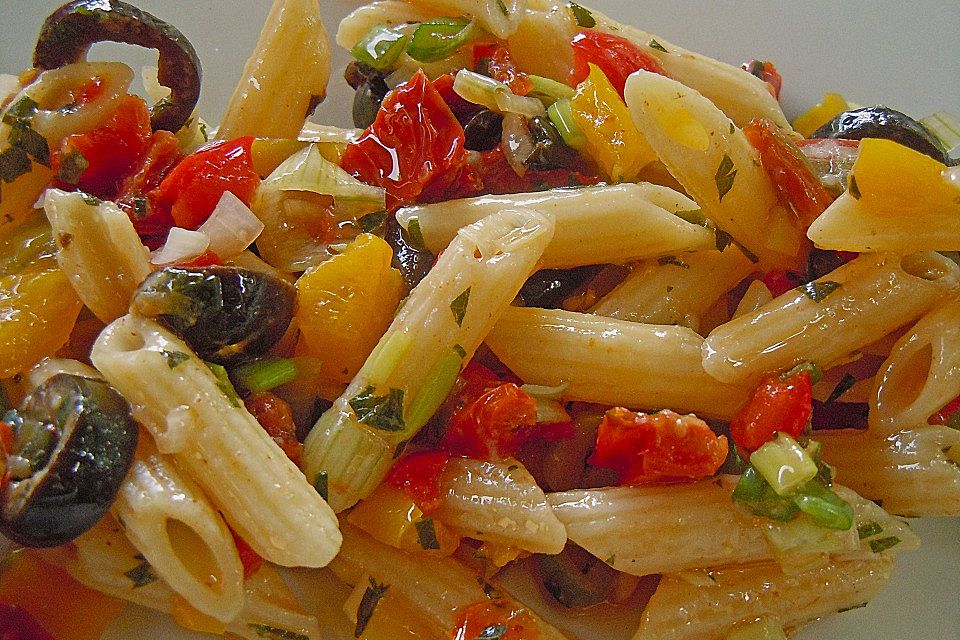 Antipasti - Nudelsalat