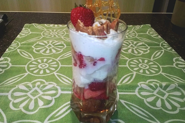 Erdbeer - Amaretto - Mascarpone - Tiramisu von mona7| Chefkoch