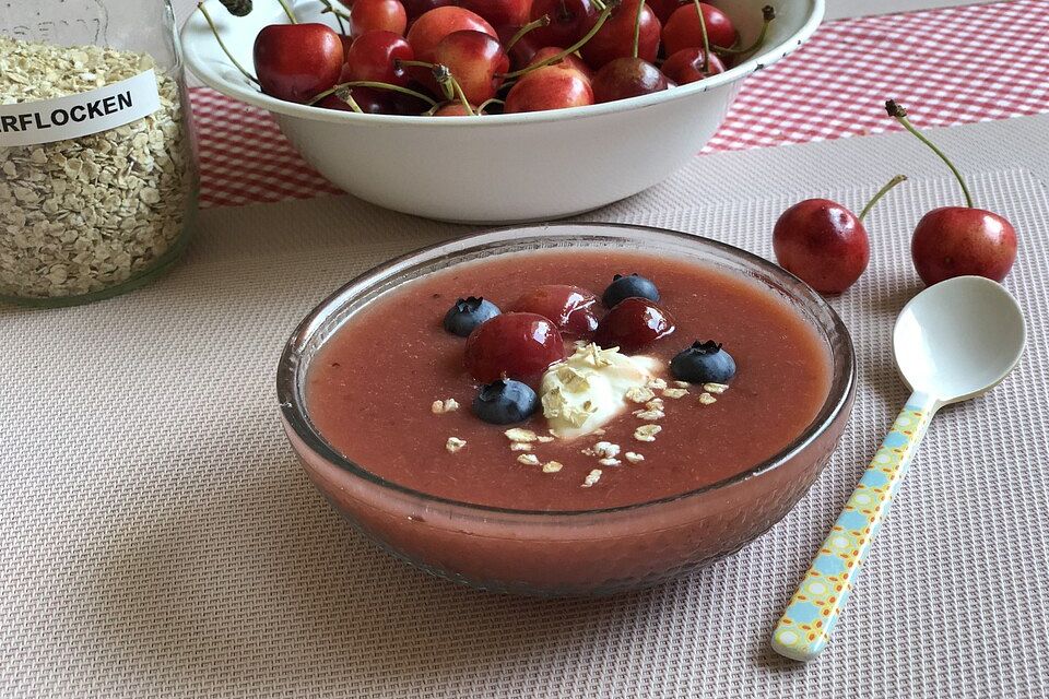 Kirschkaltschale rot - weiß mit Cornflakes