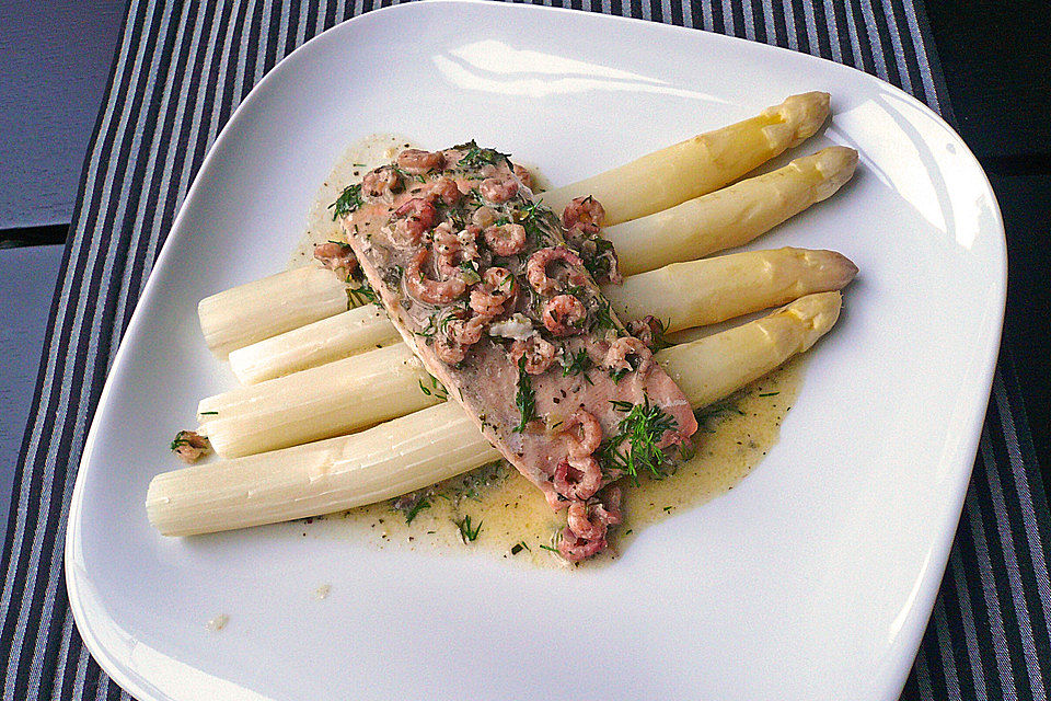 Lachsfilet mit Krabben - Dill - Sauce