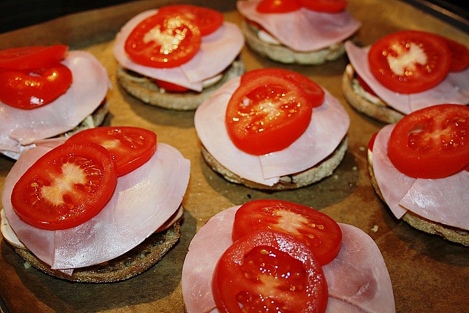 Pizza - Toastbrötchen Pizza - Toastbrötchen