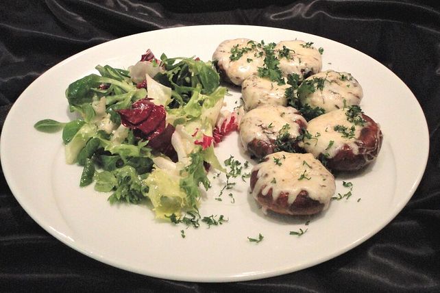 Champignons mit pikanter Käsefüllung von Corela1| Chefkoch