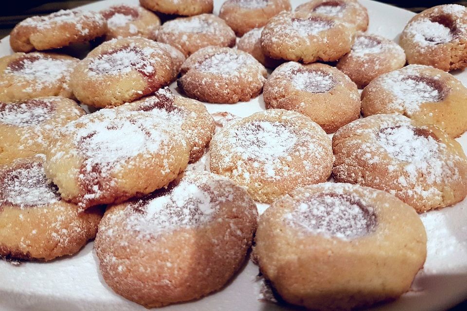 Husarenkrapfen ohne Nüsse