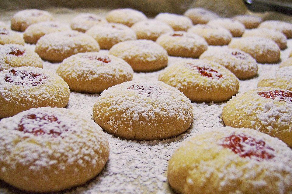 Husarenkrapfen ohne Nüsse