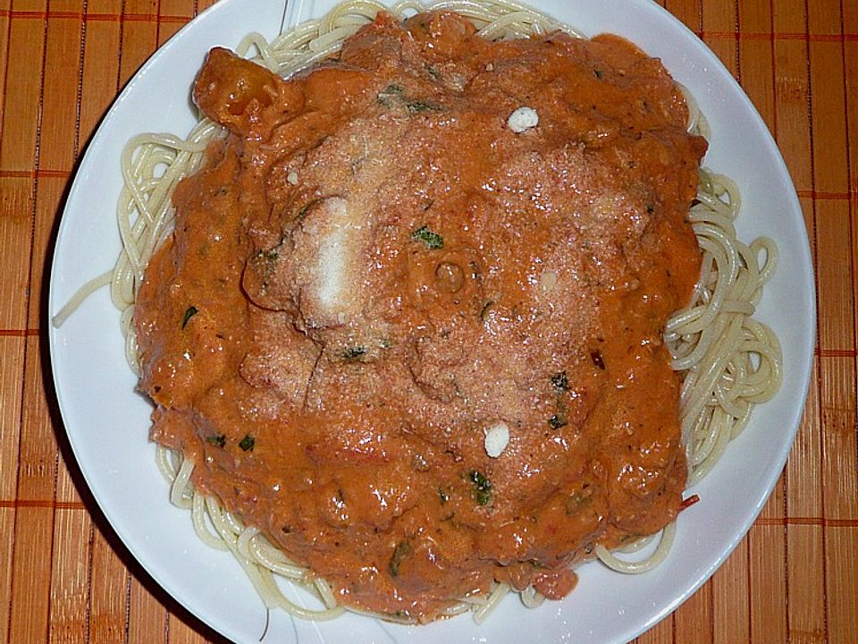 Spaghetti mit Räucherlachs und Käse von camouflage165| Chefkoch