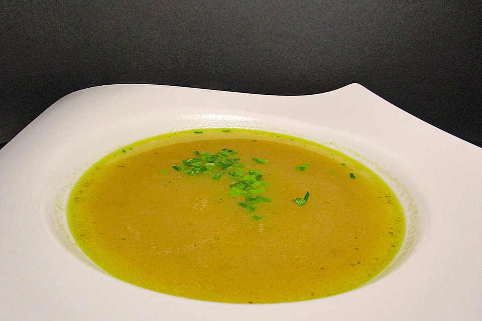 Geröstete Grießsuppe