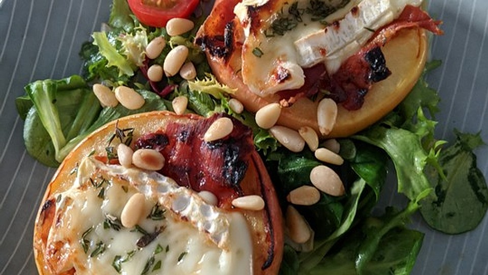 Gudruns Apfel-Speck-Ziegenkäsetürmchen mit Honig und Thymian von Koelkast
