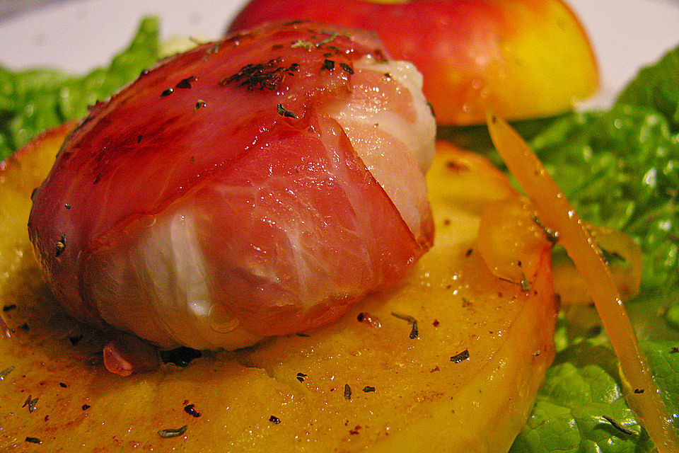 Gudruns Apfel-Speck-Ziegenkäsetürmchen mit Honig und Thymian