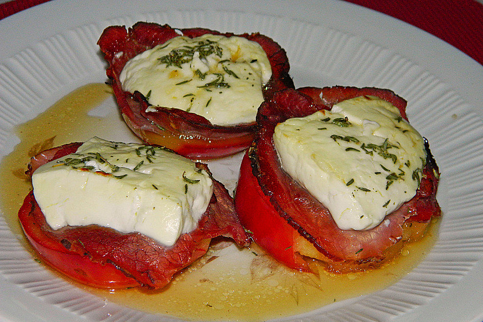 Gudruns Apfel-Speck-Ziegenkäsetürmchen mit Honig und Thymian