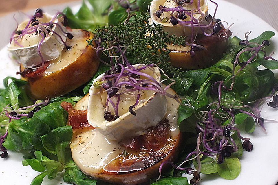 Gudruns Apfel-Speck-Ziegenkäsetürmchen mit Honig und Thymian