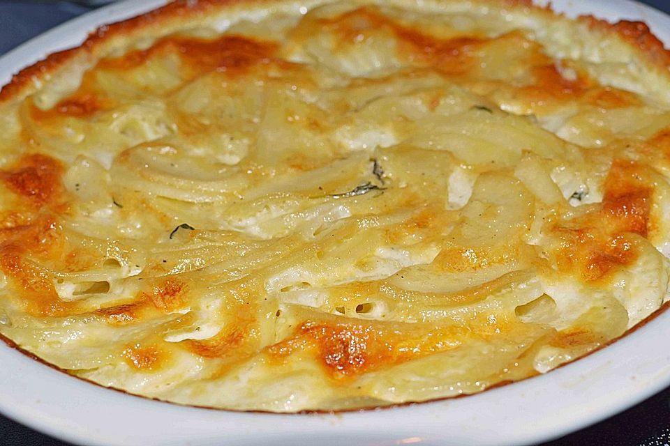 Kartoffelgratin mit frischem Thymian