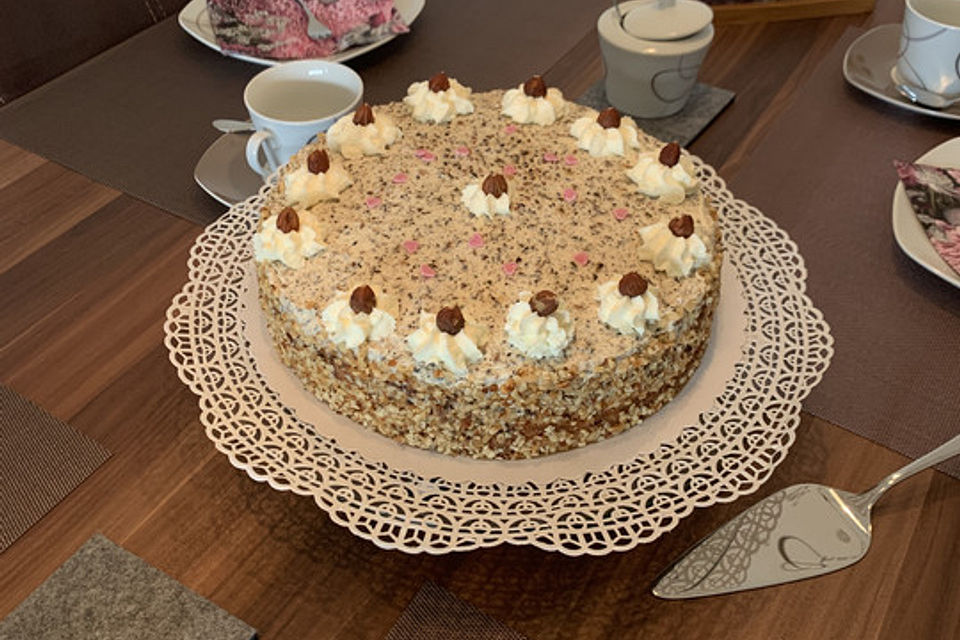 Nuss - Sahne - Torte