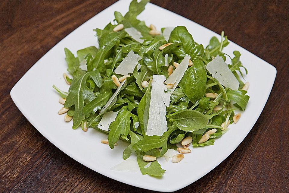 Basilikum – Rucola – Salat