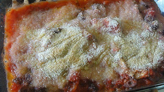 Zanderfilet mit Olivenkruste auf mediterranem Gemüsebett von alina1st Zanderfilet mit Olivenkruste auf mediterranem Gemüsebett von alina1st