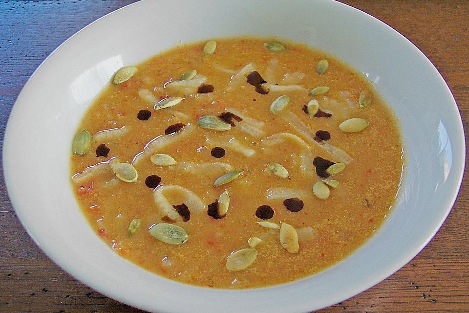 Apfel - Paprika - Suppe