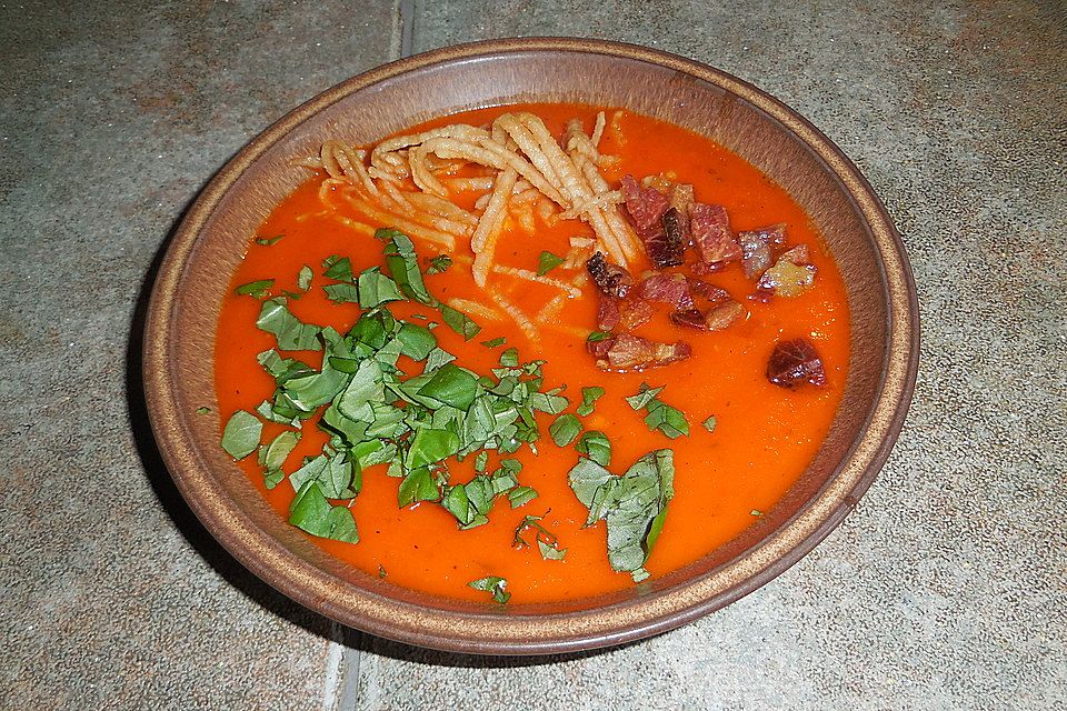 Apfel - Paprika - Suppe