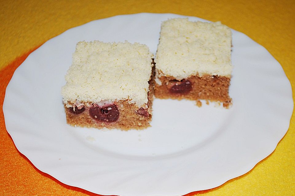 Kirschenkuchen mit Streuseln