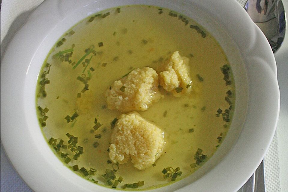 Bröselknödel Suppe