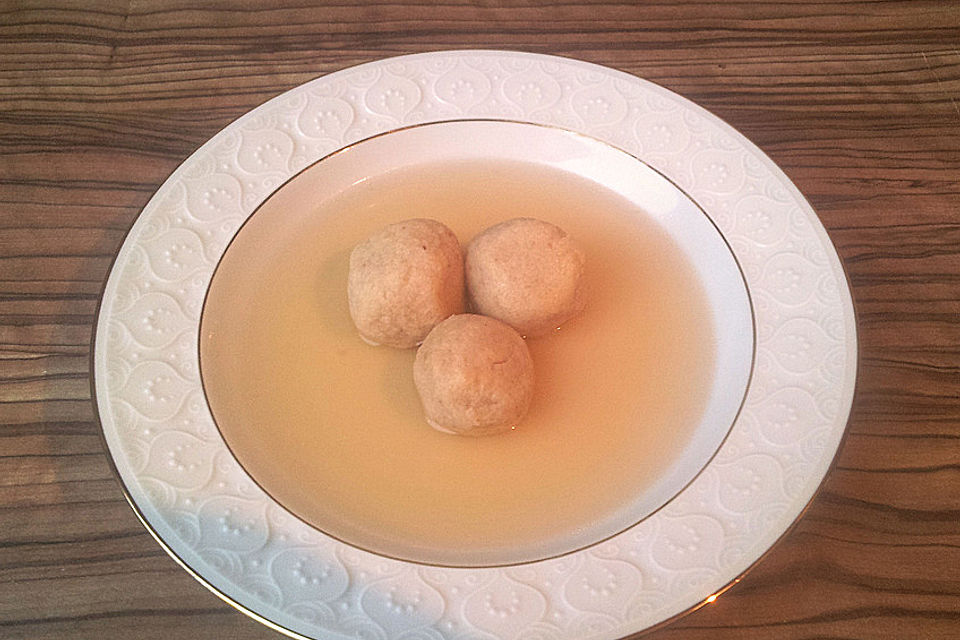 Bröselknödel Suppe