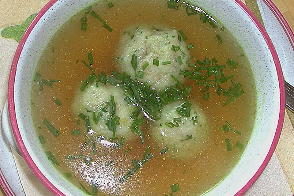 Bröselknödel Suppe