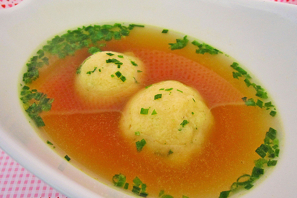 Bröselknödel Suppe