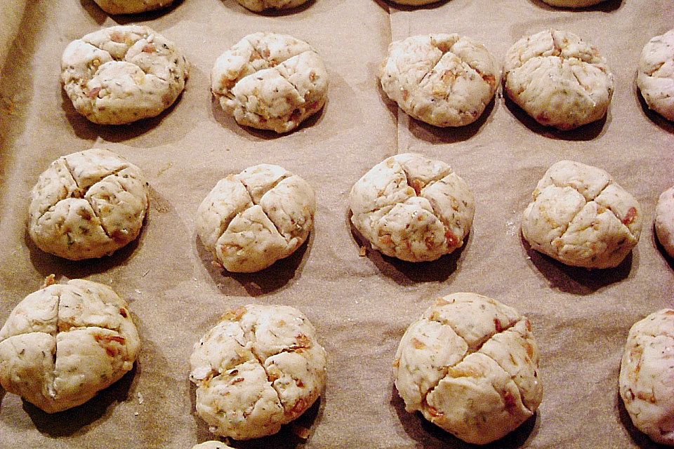 Kleine Knoblauch - Kräuter - Brötchen