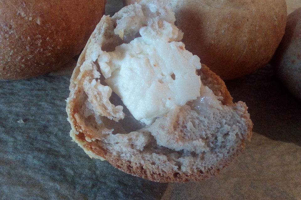 Käsebrötchen mit Feta