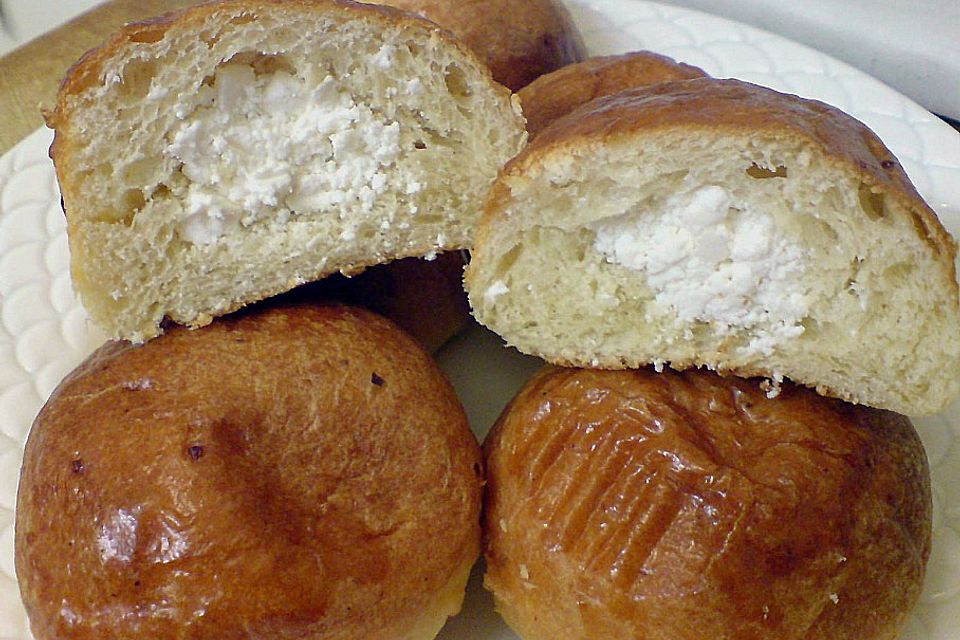 Käsebrötchen mit Feta