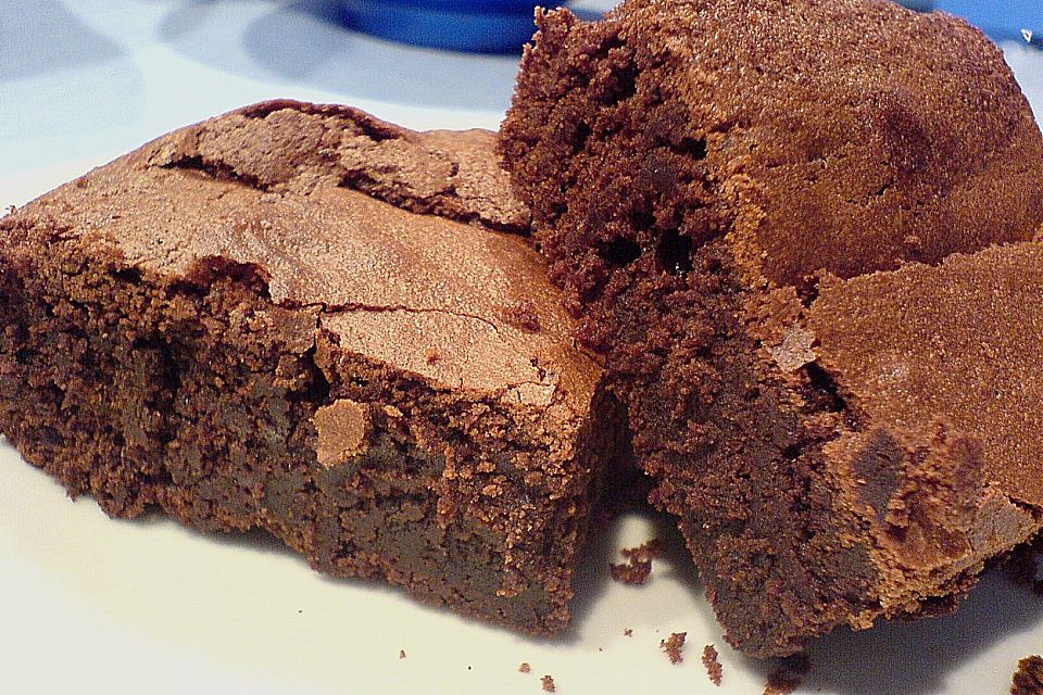 HEARTs Amaretto Brownies