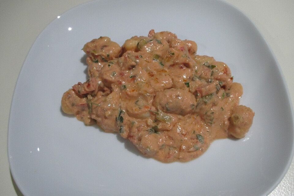 Gnocchi - Pfanne mit Gemüse in Tomatensahnesauce