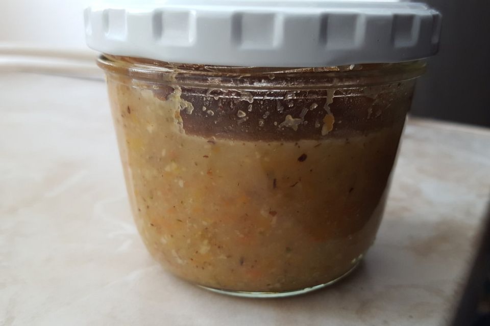 Zucchini - Apfel - Möhren - Nuss - Marmelade