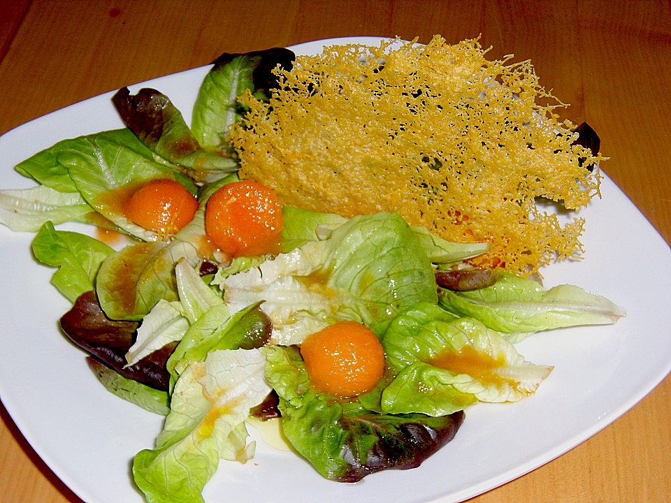 Parmesankörbchen mit Blattsalat und Melone von curly64| Chefkoch