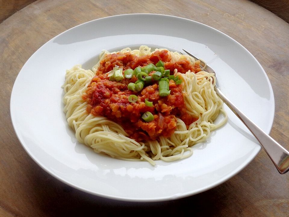 Linsenbolognese Mit Pasta Und Frühlingszwiebeln Von Schlabbermaus| Chefkoch