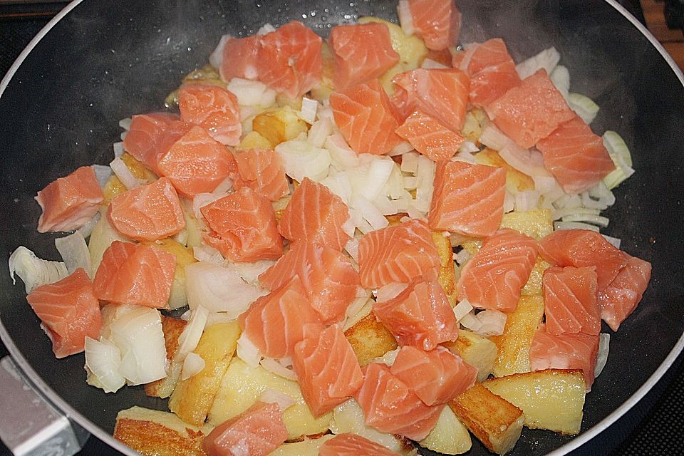 Lachs-Kartoffel-Pfanne